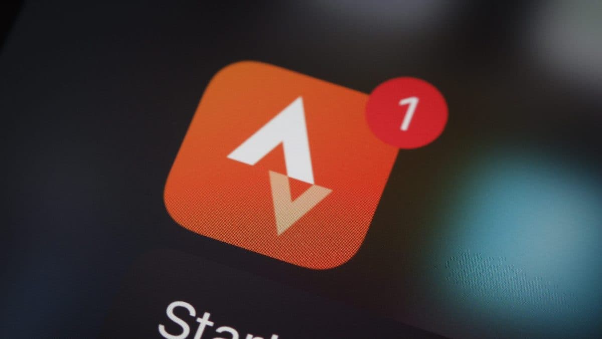 military officer running